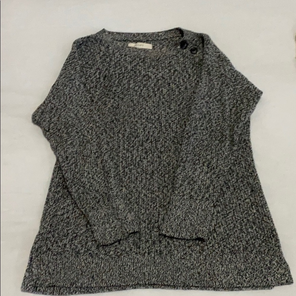 Like new crew neck sweater